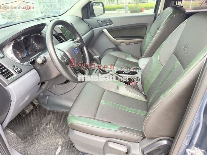 Xe Ford Ranger XLS 2.2L 4x2 AT 2017 - 448 Triệu