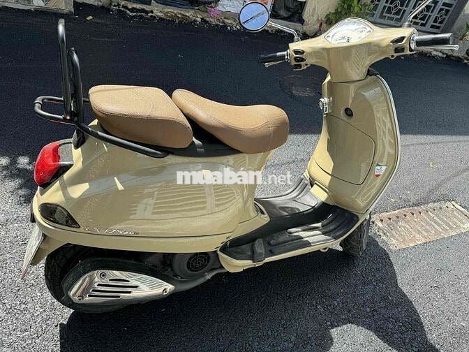 VESPA LX