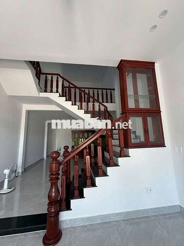 Cho thuê nhà 2 tầng mới khu vực hòa xuân