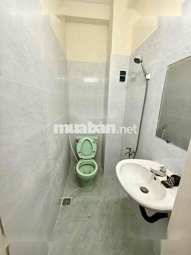 cần cho thuê nhà nguyên căn Huỳnh Văn Bánh