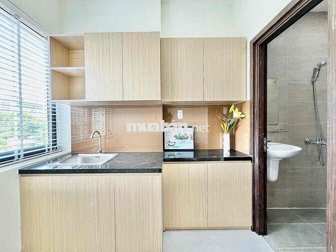 Căn hộ dịch vụ mini có ban công + máy giặt riêng-Ngay sau ĐH Văn Lang