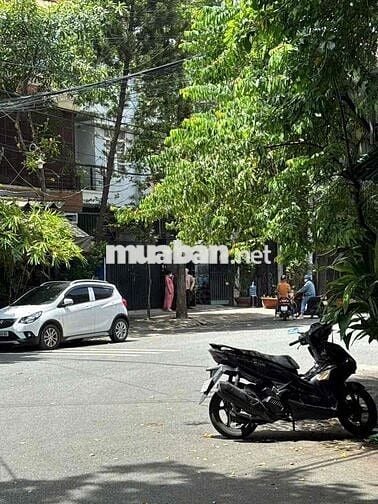 Bán nhà Tân bình Nguyễn Hồng Đào. HXH. 4.5x28 . sổ đep vuôn vức 2 tầng