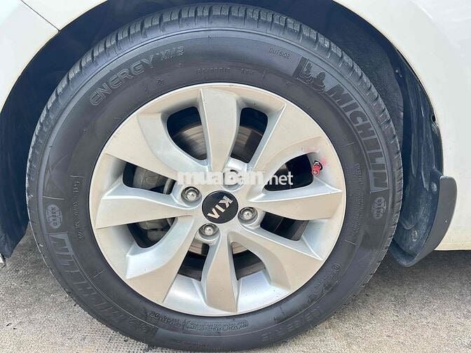 Kia Rio 2016 1.4 AT Sedan - 120000 km
