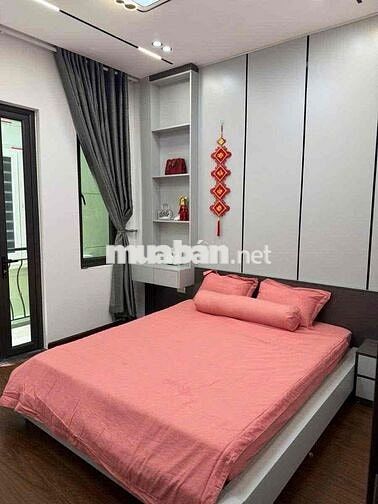 Bán Nhà Xuân Thuỷ - 39M2 - Gần Phố - Nhà Đẹp