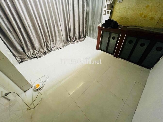 Em cần cho thuê mb quận 1 giá #7tr/tháng