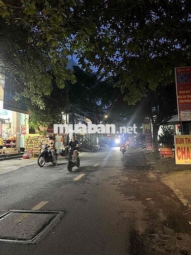 NHÀ 2 LẦU GIÁ 5,8 TỶ TÂN THỚI NHẤT 5 HXH THÔNG VỚI QL1A PHAN VĂN HỚN