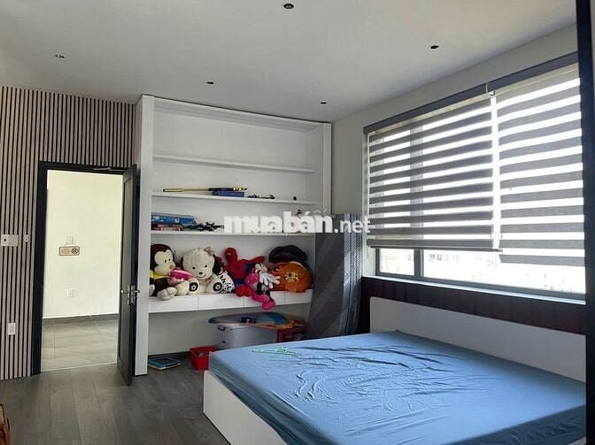 BIỆT THỰ TRUNG TÂM BẢO LỘC 735M2 SẴN 200THỔ CƯ NGAY BỜ HỒ CHỈ 12.5TỈ