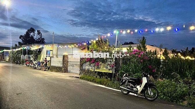 Bán nhà Bảo Lộc - DT 322 m2 full nội thất, sân vườn, ngay chợ Tân Bùi