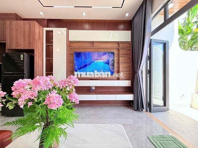 Nhà đẹp  2 tầng full nội thất ngay ngã 4 Tô Hiệu Ngô Chân Lưu