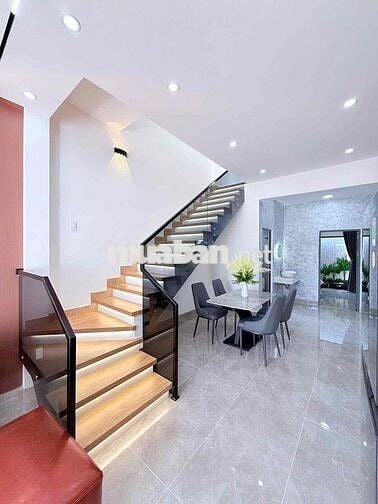 Nhà đẹp  2 tầng full nội thất ngay ngã 4 Tô Hiệu Ngô Chân Lưu