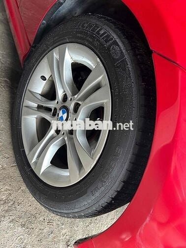 BMW 3 Series 2011 320i cần bán !