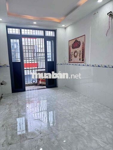 Cho thuê nhà hẻm xe tải Q11. DT: 3,8 x 17, 2PN, sát bên đầm sen