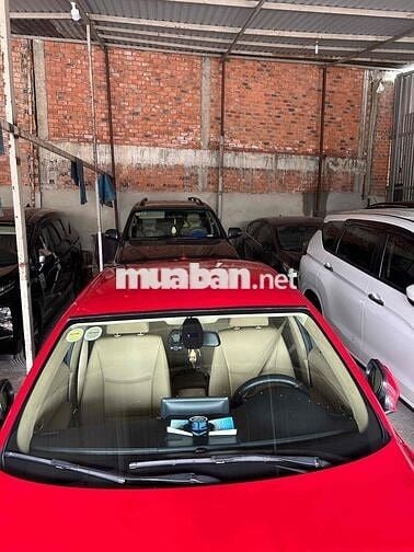 BMW 3 Series 2011 320i cần bán !