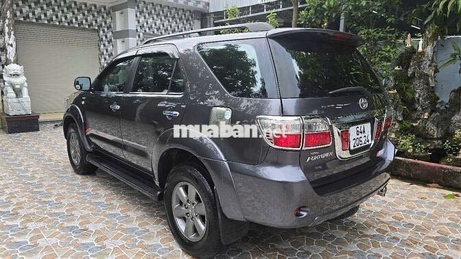 Toyota Fortuner 2010 2.5G, máy móc bao không lỏi
