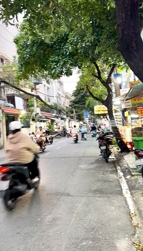Sang quán ăn Mặt tiền lớn,90m2 NQB, p13,Tân Bình, 9 triệu, đông dân