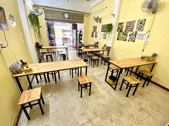 Sang quán ăn Mặt tiền lớn,90m2 NQB, p13,Tân Bình, 9 triệu, đông dân