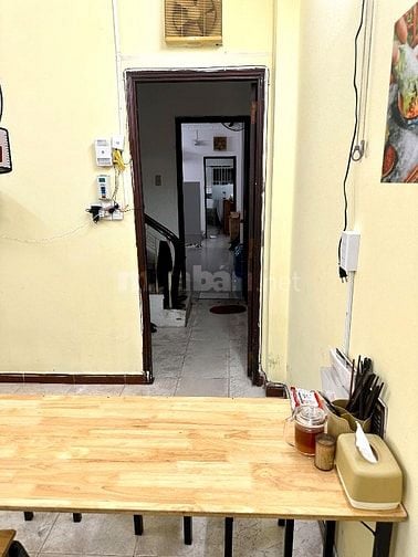 Sang quán ăn Mặt tiền lớn,90m2 NQB, p13,Tân Bình, 9 triệu, đông dân
