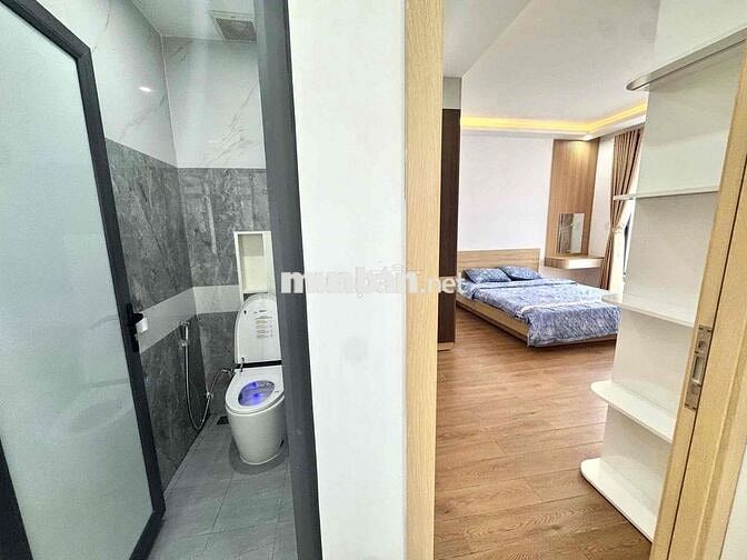 Nhà mê lệch tầng hiện đại bật nhất ngay trung tâm phố          • Căn 1