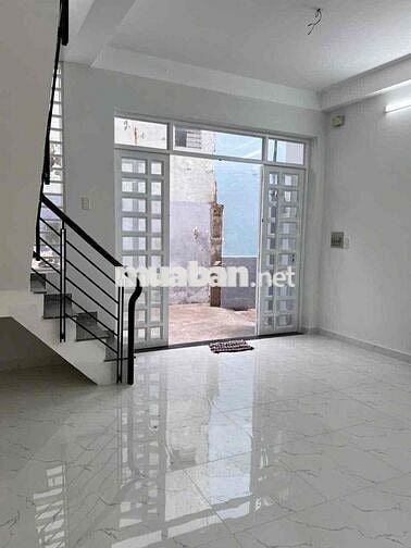 BÁN NHÀ 2 TẦNG ĐÚC XTT HÓC MÔN GIÁ 3.58 TỶ  DIỆN TÍCH 70m2