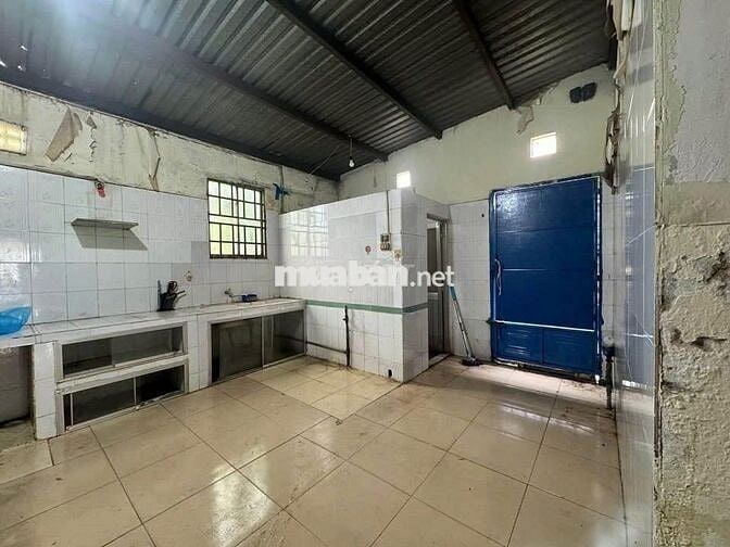 🏡NHÀ NÁT 820 TRIỆU BÁN Ở NGAY PHAN VĂN HỚN HÓC MÔN DT 118M2 SỔ RIÊNG