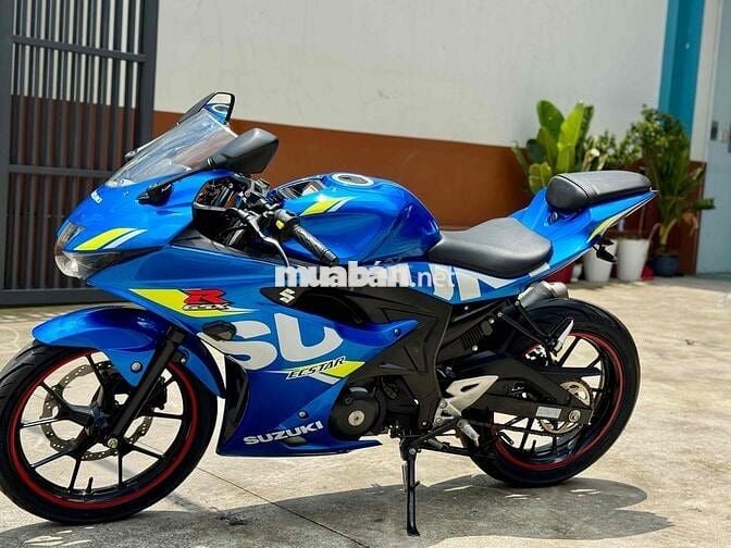 Suzuki GsxR150 keng lướt sẵn mới về , bao hồ sơ