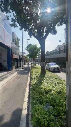 10tr CC cho thuê NNC 5x5m ngay cầu vượt 3/2 số 486/1 đường 3/2 HXH