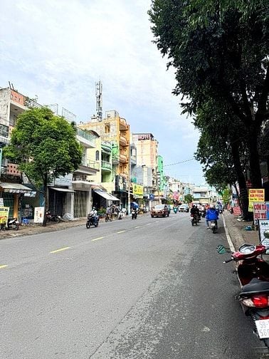 BÁN NHÀ MẶT TIỀN : 62 ÔNG ÍCH KHIÊM - P. 14 - Q. 11 - TPHCM