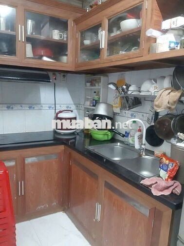 Nhà nguyên căn cho thuê dt 3❌10 trệt 1 lầu đúc 2pn 2wc hẻm cụt 4m BTĐ