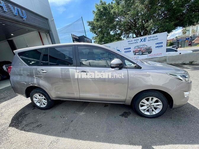 Toyota Innova 2020 E 2.0 MT - 97000 km
