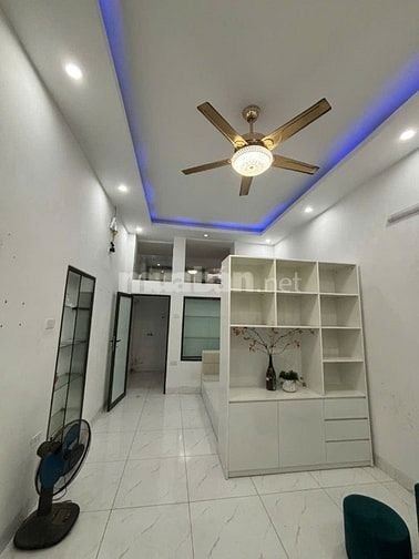 Bán nhà khu phố Lò Đúc, quận Hai Bà Trưng. Tầng 1, diện tích 20/34m2