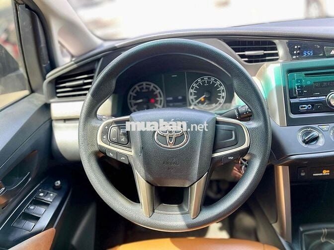 Toyota Innova 2020 E 2.0 MT - 97000 km