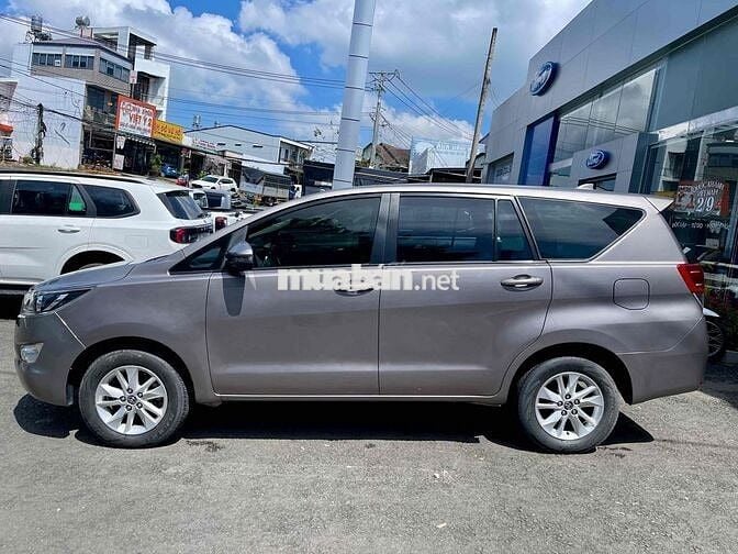 Toyota Innova 2020 E 2.0 MT - 97000 km