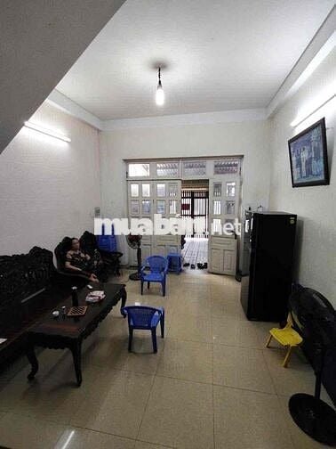 NHÀ MT ĐẸP SÁT PHẠM VĂN ĐỒNG + FULL NT + SÂN ĐẬU OTO LINH TÂY