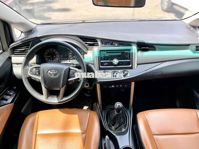 Toyota Innova 2020 E 2.0 MT - 97000 km