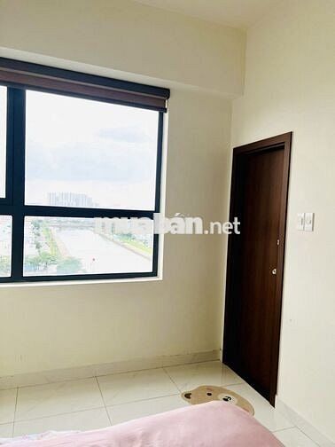 Cho thuê green river 3 phòng ngủ-2wc có 1 máy lạnh, máy nóng, sofa....
