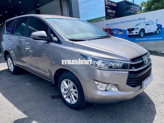 Toyota Innova 2020 E 2.0 MT - 97000 km