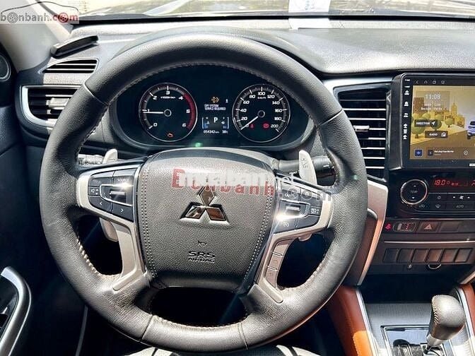 Xe Mitsubishi Triton Athlete 4x2 AT 2022