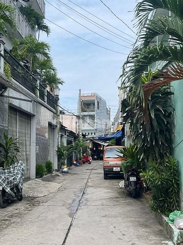 Gia đình cần bán nhà HXT đường Liên khu 5-6 - Bình Tân