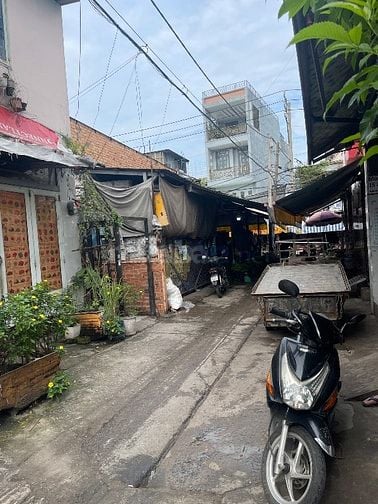 Gia đình cần bán nhà HXT đường Liên khu 5-6 - Bình Tân