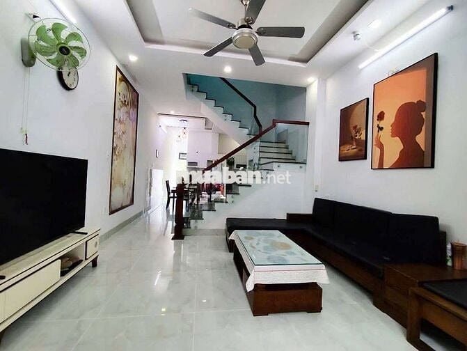 Cho thuê nhà 3 tầng mt khi nam việt á,Ngũ Hành Sơn