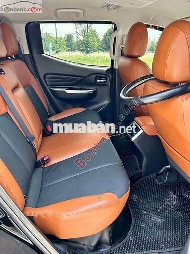 Xe Mitsubishi Triton Athlete 4x2 AT 2022