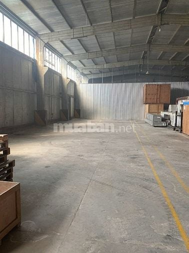 Cho thuê kho mặt tiền: Nguyễn Văn Quỳ Quận 7_Diện tích: DT: 860m2