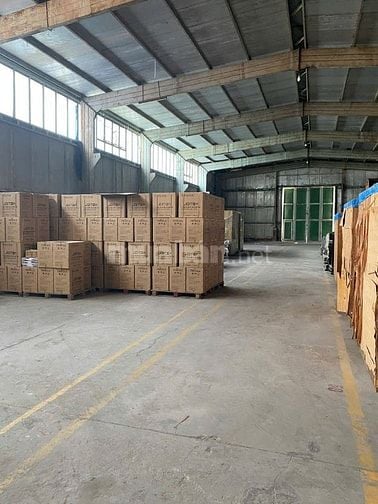 Cho thuê kho mặt tiền: Nguyễn Văn Quỳ Quận 7_Diện tích: DT: 860m2