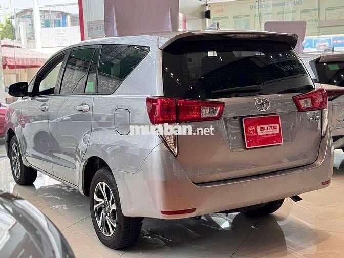 Toyota Innova 2024 E 2.0 Số sàn xe gia đình đi kĩ
