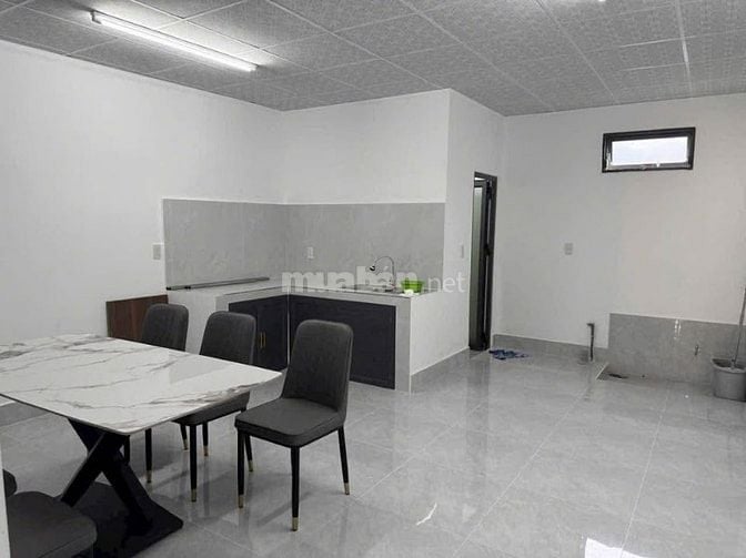 Bán nhà rộng thiết kế hiện đại có 3 phòng ngủ- ở Phước Thạnh, Củ Chi. 