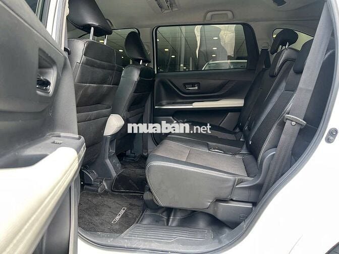 Toyota Veloz Cross Top 2023 - 12031Km