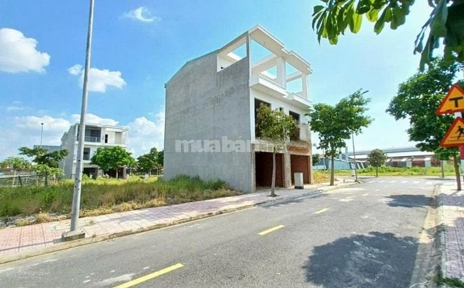 NGAY MỸ PHƯỚC 1 GIÁ 15 TRIỆU/M2 TỔNG 1TỶ2 SỞ HỮU ĐẤT ODT TP HCM MẶT TI