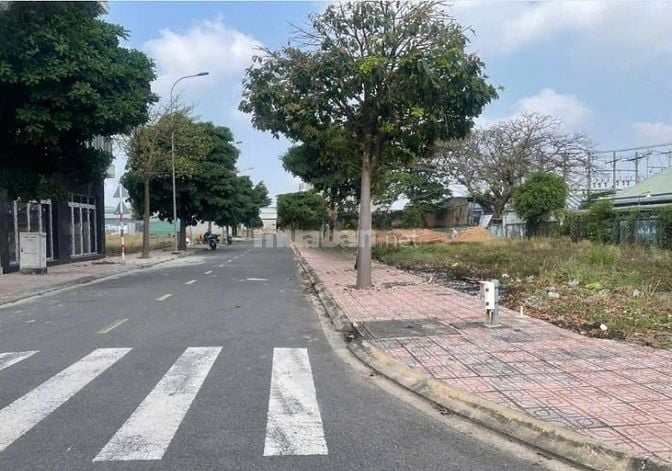 NGAY MỸ PHƯỚC 1 GIÁ 15 TRIỆU/M2 TỔNG 1TỶ2 SỞ HỮU ĐẤT ODT TP HCM MẶT TI