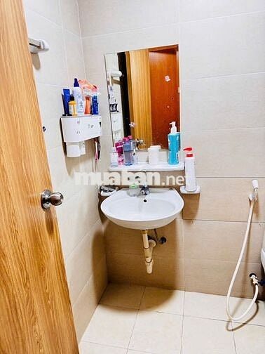 Bán gấp căn hộ 2PN chung cư Tecco Tower 61m2 giá 1,57 tỷ gần Vincom