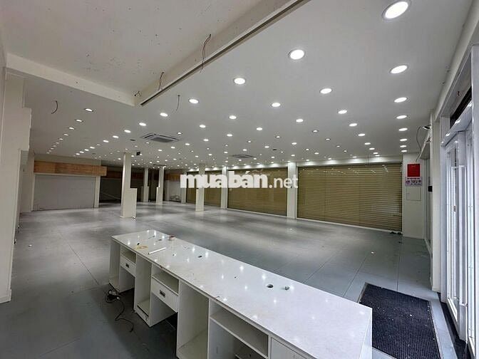 CHO THUÊ NHÀ GÓC 3 MẶT TIỀN ĐƯỜNG LÊ VĂN QUỚI – VỊ TRÍ ĐẮC ĐỊA